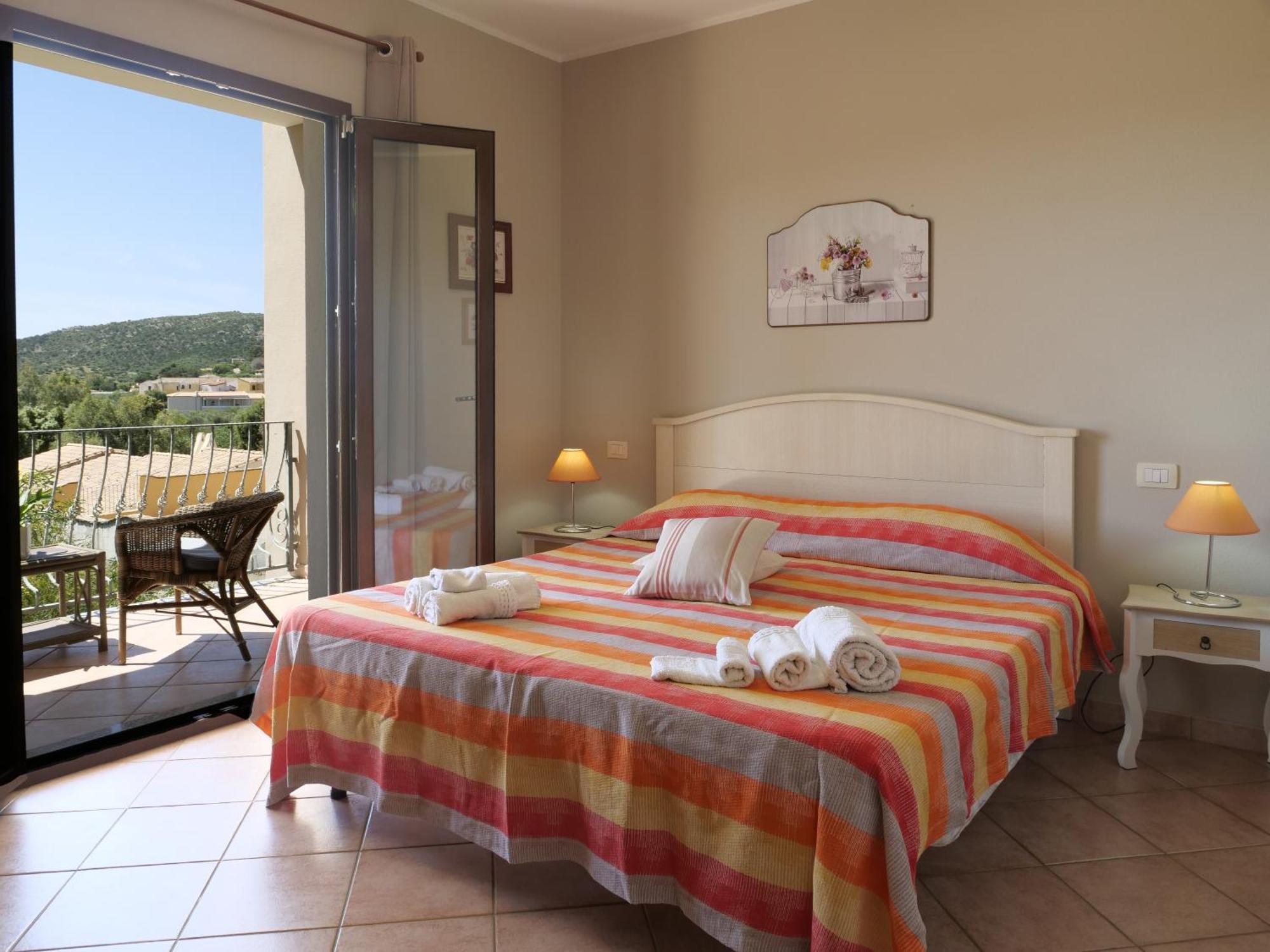 B&B I Colori Di Chia Dış mekan fotoğraf
